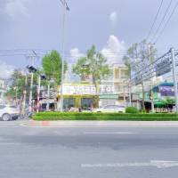Cho thuê nhà 3 tầng mặt tiền Nguyễn Văn Cừ tiện văn phòng 17 triệu
