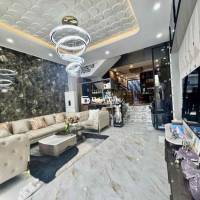 Siêu phẩm mới đẹp đường 7m5, gần cầu Hoà xuân,, có chưa ô thang máy