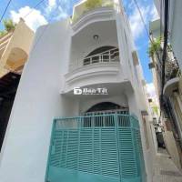 Nhà hẻm ba gác Cách MT CMT8 10m( trệt 2 lầu đúc BTCT 4pn)