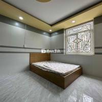 PHÒNG STUDIO FULL NỘI THẤT CỬA SỔ TRỜI
