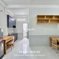 Căn Hộ Ban Công - Rộng 40m2 | Full Nội Thất Ngay Khu Họ Lê