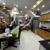 Bán nhà hẻm Xe hơi Đường Hòa Bình 4,5x13 50m2 3 lầu đẹp giá 6.x tỷ