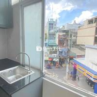 cho thuê căn hộ 1 phòng tách bếp bancol mặt tiền đường, máy giặt riêng