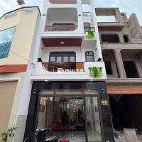 Nhà đẹp tìm chủ, vị thế đắc địa.