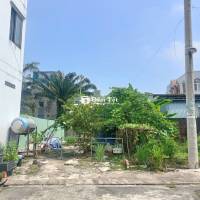 Đất 7,3x13 đường nhựa 7m xây dựng tự do