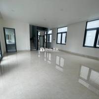 CHO THUÊ TẦNG VĂN PHÒNG NHÀ PHỐ VINHOMES TRỤC ĐƯỜNG CHÍNH CHỈ 6TR/TH