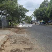 Bán 7494m2 đất có thổ tại mặt tiền đương 30/4 tại thị trấn Ngã Sáu