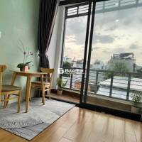Ngoan xinh iu Nguyễn Thị Định đang chờ các trai xinh gái đẹp đến đón