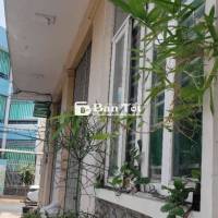 Căn hộ nguyên tầng 3 2 PN, đẹp đủ nội thất