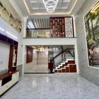 Cần cho thuê nhà MT 28A Đường Số 4 Cư Xá Đô Thành, Phường 4, Quận 3