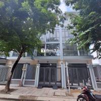 NHÀ CHO THUÊ 5X22 - NGUYỄN THỊ SÓC 1 SẸC - BÀ ĐIỂM - 22 TRIỆU/THÁNG