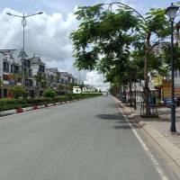 nhà View công viên, DT 75m, DTS 224.4m, 4tầng, đường 15m, giá 5tỷ330