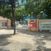 Mặt Tiền Xe Hơi Thông , 4 x 10 , Chỉ hơn 4 Tỷ