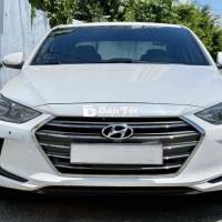 Hyundai Elantra 2.0 Sport 2018 67000 km Trắng