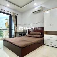 Phòng ban công thoáng đường Lò Siêu - Lãnh Binh Thắng Quận 11 