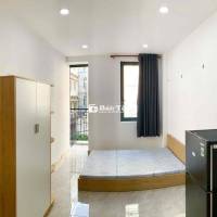 Phòng Ban công 20m2 ngay chợ bà chiểu , bình thạnh
