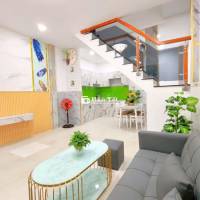 Bán nhà ngang 5m đẹp mới chỉ 4.4 tỷ còn bớt 