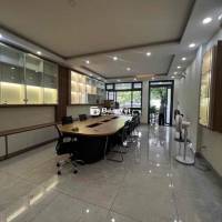 Trệt lầu 5x20m Vạn Phúc City có thang máy, máy lạnh, k nội thất