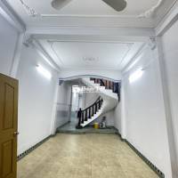 Nhà 4x15m, 4 tầng, sát công viên, KDC Cao Lỗ, P.4, Q.8
