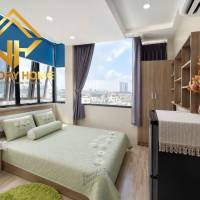 Studio Full kính-Full nội thất-Tầng cao-Thang máy-view Q1 nhỉnh 5 tr