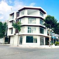 CHO THUÊ NHÀ GÓC 2 MẶT TIỀN 3 LẦU KDC HỒNG LOAN CÓ NỘI THẤT GIÁ 22TR