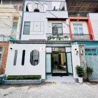 Nhà 2 Lầu - Hẻm Thông 6M - Kế Bên Sân Banh Ba Thôn - 1/ Tô Ngọc Vân
