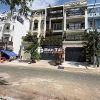 Cho thuê nhà Mt đường 20m 90m2 3 tầng 22tr