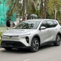 Limo Green Xe Sẵn Giao Ngay - ƯU ĐÃI TỐT THÁNG 3