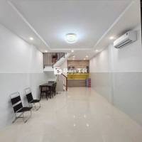 Nhà 1 trệt 1 lầu 4x9 Hoà Bình gần ĐẦM SEN