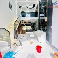 Nhà đẹp 4m nở hậu 4.4m x 13m full nội thất hẻm 5m đường Lê Văn Khương