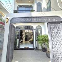 Nhà Đẹp Nguyễn Kiệm, 2Tầng 3PN(có PN trệt) 60m2(4 x 15), gia 5.98ty