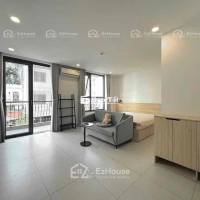 cho thuê căn studio ban công ngay luỹ bán bích -  vườn lài gần chợ