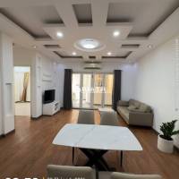 Bán căn hộ 86m2, căn góc Khánh Hội 2, có sổ hồng