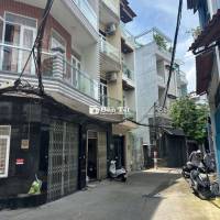 Bán nhà, Lạc Long Quân P 10 Tân Bình Ngang 4,5M - 107M2, Giá: 8.5Tỷ