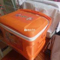 Thùng đá 8L Cam Như mới