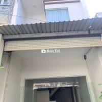 căn nhà 2 lầu vị trí đẹp ra Nguyễn Văn Lượng