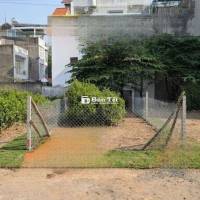 Bán đất Phú Hữu Q9 giáp Nguyễn Duy Trinh, dt 84,2m2 sổ hồng trao tay