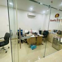 Cho thuê tầng 2 KDT Vạn Phúc city giá 10tr 6x17m