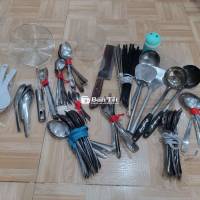 Bộ dụng cụ nhà bếp Kim loại, Nhựa