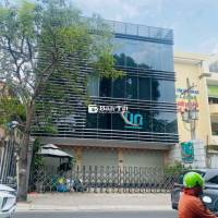 DT 15 x 15M 1 Trệt 4Lầu  Sân Thượng Thang Máy ( Sàn Trống Suốt )