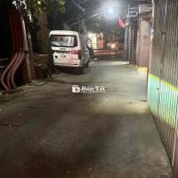 NHÀ HIẾM ÔTÔ ĐỖ DỪNG TIÊU CHUẨN KINH DOANH ĐỈNH PHỐ KIM NGƯU Ở NGAY .