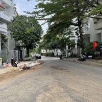 Cho Thuê Biệt Thự Hầm 3 Lầu Full Nội Thất KDC HimLam P.Tân Hưng Quận 7