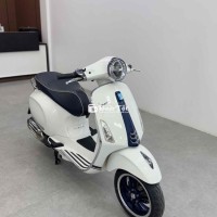 Vespa 125 bản đặc biệt Yacht Club Hỗ trợ góp