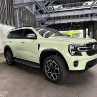 Ford Everest Titanium 4x2 2022 Xanh nhạt