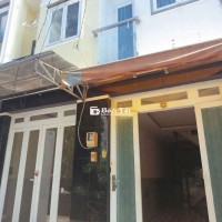 Bán nhà sổ hông  đã chia thành 2 căn