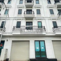 Bán tòa nhà CHDV - Khai thác full, doanh thu 160tr/tháng. Giá 20,8 Tỷ
