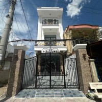 Nhà Mặt Tiền Trung Tâm – Tiện Ở, Tiện Kinh Doanh 🏡