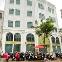 Cho thuê VP Vĩnh Khánh Q4, 90m2, sàn đẹp, view kính thoáng