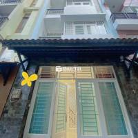 Nhà mới đẹp hẻm 343 Tô Hiến Thành, 4.5x11, 3 lầu 5pn 4wc sẵn máy lạnh