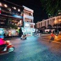 Cho thuê mặt bằng Quận 1 kinh doanh Nhà hàng Cà phê đường hai Bà Trưng